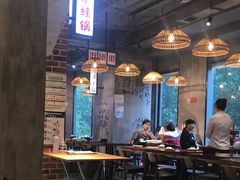大堂-炉小二铜锅牛蛙•川湘菜(三里屯店)