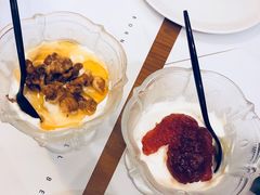希腊草莓酸奶&希腊核桃蜂蜜酸奶-HELLO MUSAE 拾光缪斯餐厅·纯正希腊风味(苏州中心店)