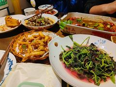 -聚汇三少·龙虾·中餐厅(莫邪路新天地店)