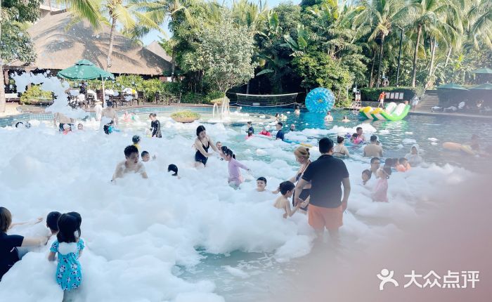 三亚湾海居雅高铂尔曼度假酒店图片