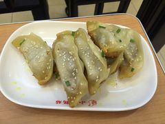 -小姜锅贴(凤凰街店)