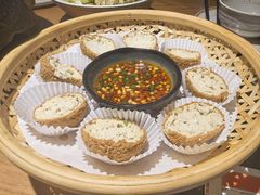-吃饭皇帝大土家民族菜(荟聚店)