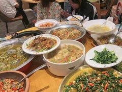 -有红鸡毛店·川菜(建设路店)