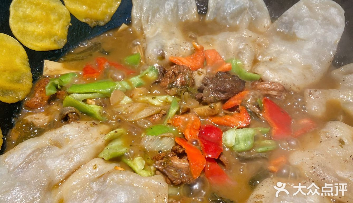 围着热气腾腾的锅也太食欲了吧