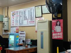 -潘国仙耳光馄饨(黄家阙路店)