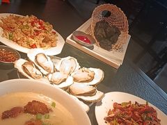 -蚝堡海鲜·威海菜·海肠捞饭·烧烤·亚洲吃蚝公司(幸福门店)