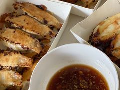 -阿洪锅贴王(小吃城店)