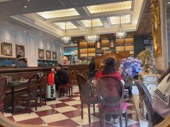 -秘密旅行Bonjour(黑金冠 江南西店)