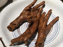 辣卤鸡爪-马头巷·食景园(苏州总店)
