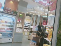 大堂-良品铺子(海林广场店)