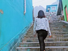 -百里峡七彩艺术小镇