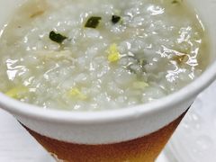-麦当劳(轻轨曹杨路店)