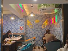 大堂-东鑫记港式茶餐厅(南京东路店)