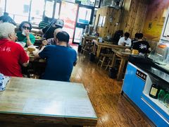 大堂-陇上全荟兰州传统牛肉面(延吉路店)