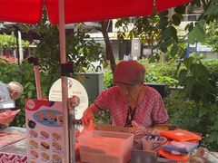 -詹爷爷乌节路街头冰淇淋