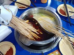 -马路边边·成都串串(翠柏路店)