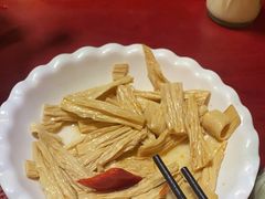 -金杨拉面王小吃面馆·牛三宝面·红烧牛肉粉