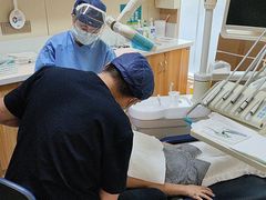 -上海仁爱医院口腔科 · 种植