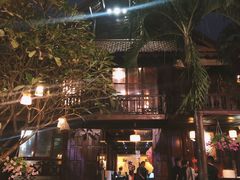 -Lam Vien Restaurant