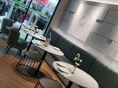 -必胜客(格尔木华兴店)