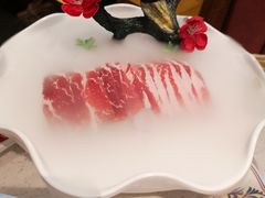 吊龙-牛村来人潮汕牛肉火锅(西单店)