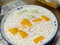 芒果西米斑斓冻-荔芳传统糖水铺