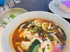 招牌酸汤鱼抹茶面-théATRE茶聚场·餐厅(环球金融中心店)