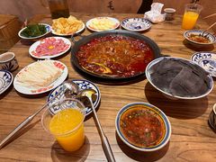 -旧街市鲜货老火锅(大光路店)