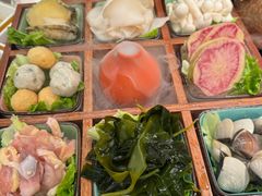 -得意咚瓜·顺德鱼生·冬瓜火锅(深圳首店)