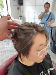 -星座接发烫染美发超市