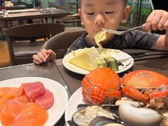 -飨食汇全日制餐厅·昆山皇冠假日酒店(九方店)