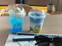 -抱抱地球咖啡馆(国家海洋博物馆店)