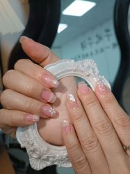 -芊屿芊浔美甲