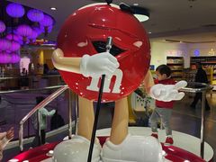 -m豆巧克力世界(上海世茂广场店)