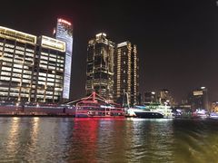 -黄浦江游览十六铺3号码头网红自助餐