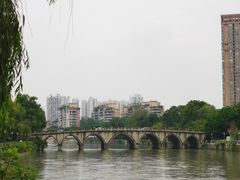 -董记冒节子肥肠粉
