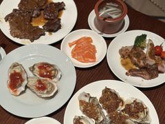 -大中华希尔顿酒店-念自助餐·嗨啤·小龙虾