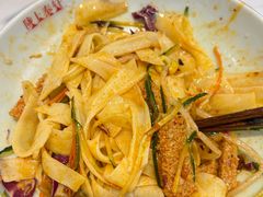 -陇上秦轩西安biangbiang面(滨江开元广场店)