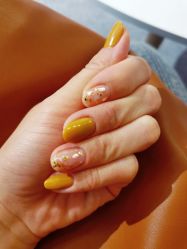 -Yolee雅妮容颜定制美睫·美甲