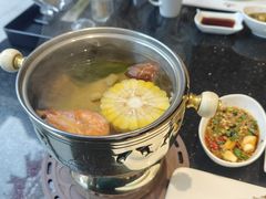 -海鲨湾海鲜会馆(百家湖1912店)