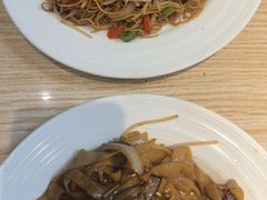 -滋味满屋美食坊(上海街店)