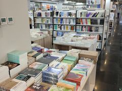 -三联韬奋书店(美术馆店)