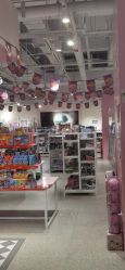-嗨本可潮玩仓(大兴大悦春风里店)