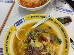 -粉小主·贵州酸汤牛肉粉(南京仙林金鹰店)