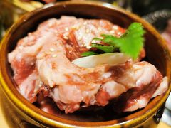 瓦罐肋条-日进一片海.生腌海鲜火锅.宵夜烧烤(三里屯总店)