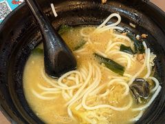 -灵芝妹子海鲜米线(瓦房店新玛特店)