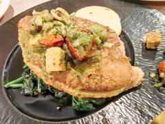 牛油柠檬煎多宝鱼配菠菜-LA MAISON公鸡和龙(蛇口店)