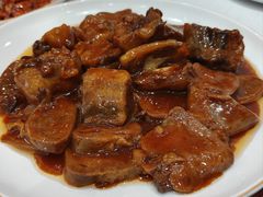 红烧牛尾-清真·同发顺饭庄·烧麦(总店)