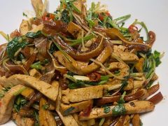 -黄泥岗·地道湖北菜(奥特莱斯店)