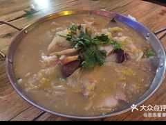 炖酸菜-哈勒滨饭庄(南二道街店)